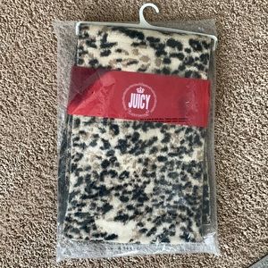 Juicy cheetah scarf & headband set
